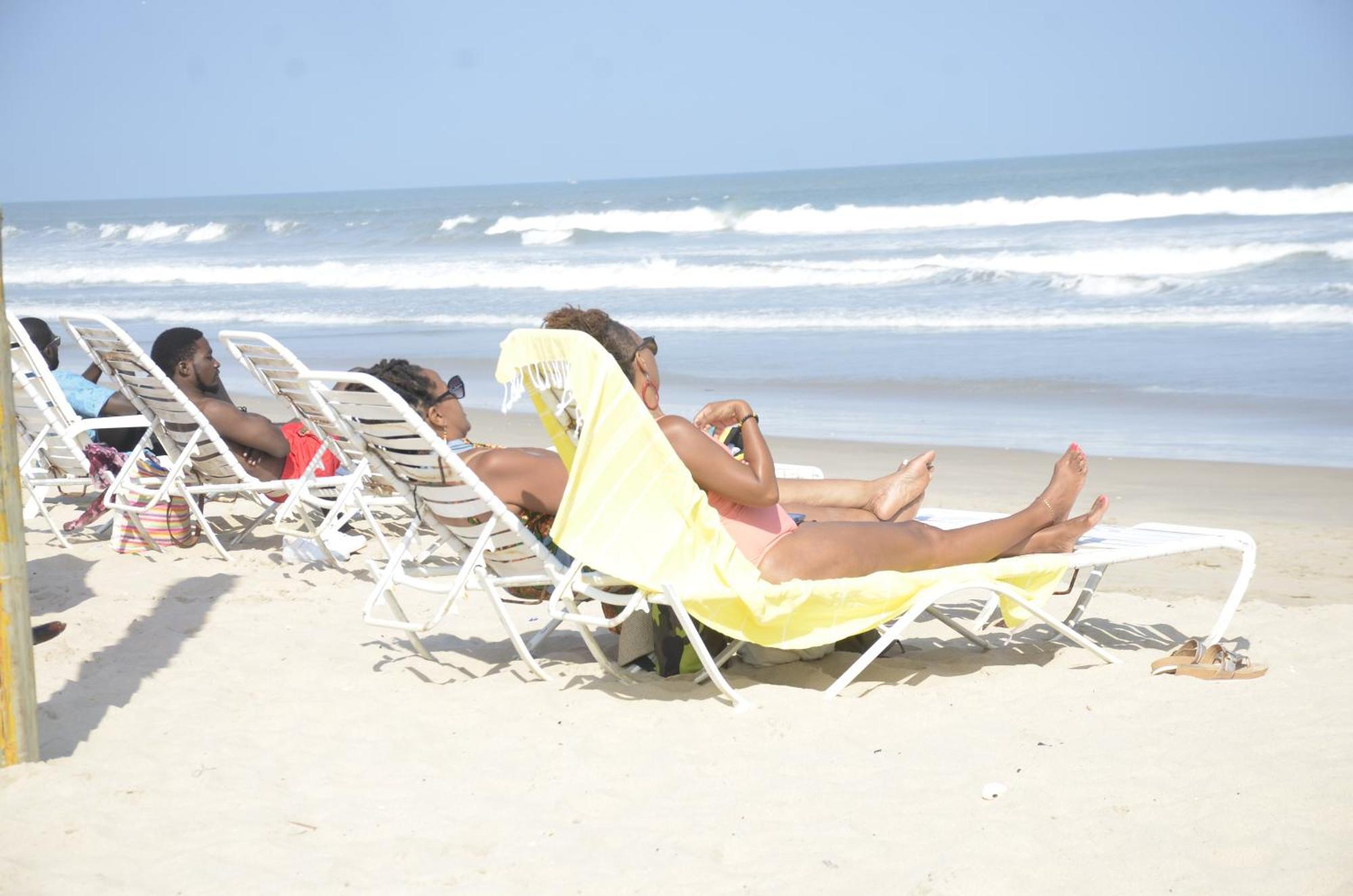 Bojo Beach Resort Botianaw Bagian luar foto