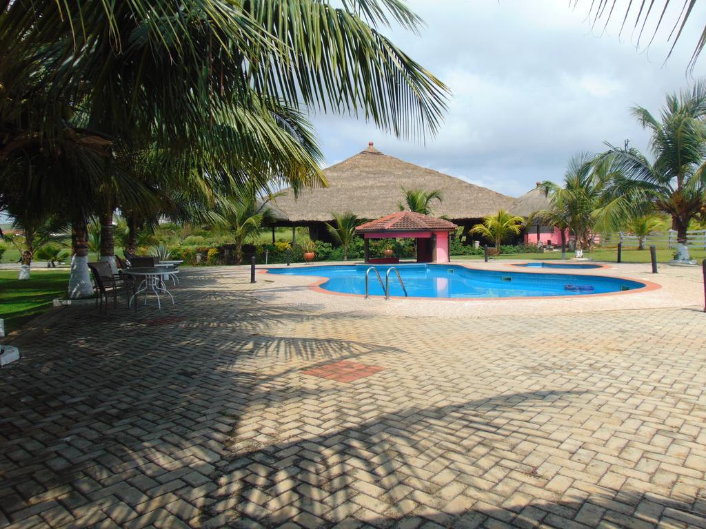 Bojo Beach Resort Botianaw Bagian luar foto
