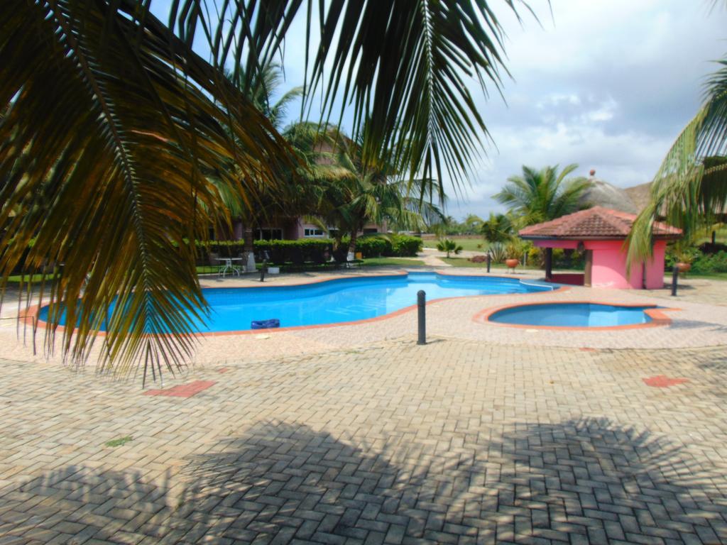 Bojo Beach Resort Botianaw Bagian luar foto